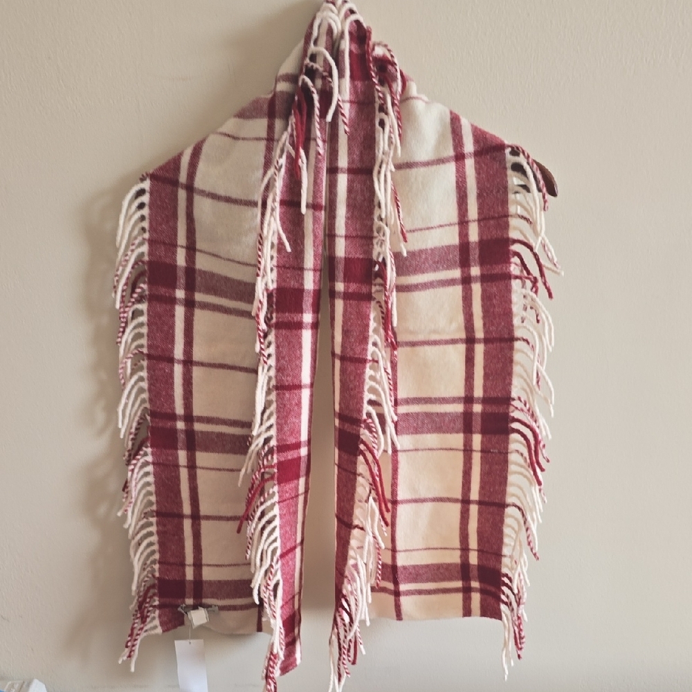Banana Republic Red and Cream Wool Scarf